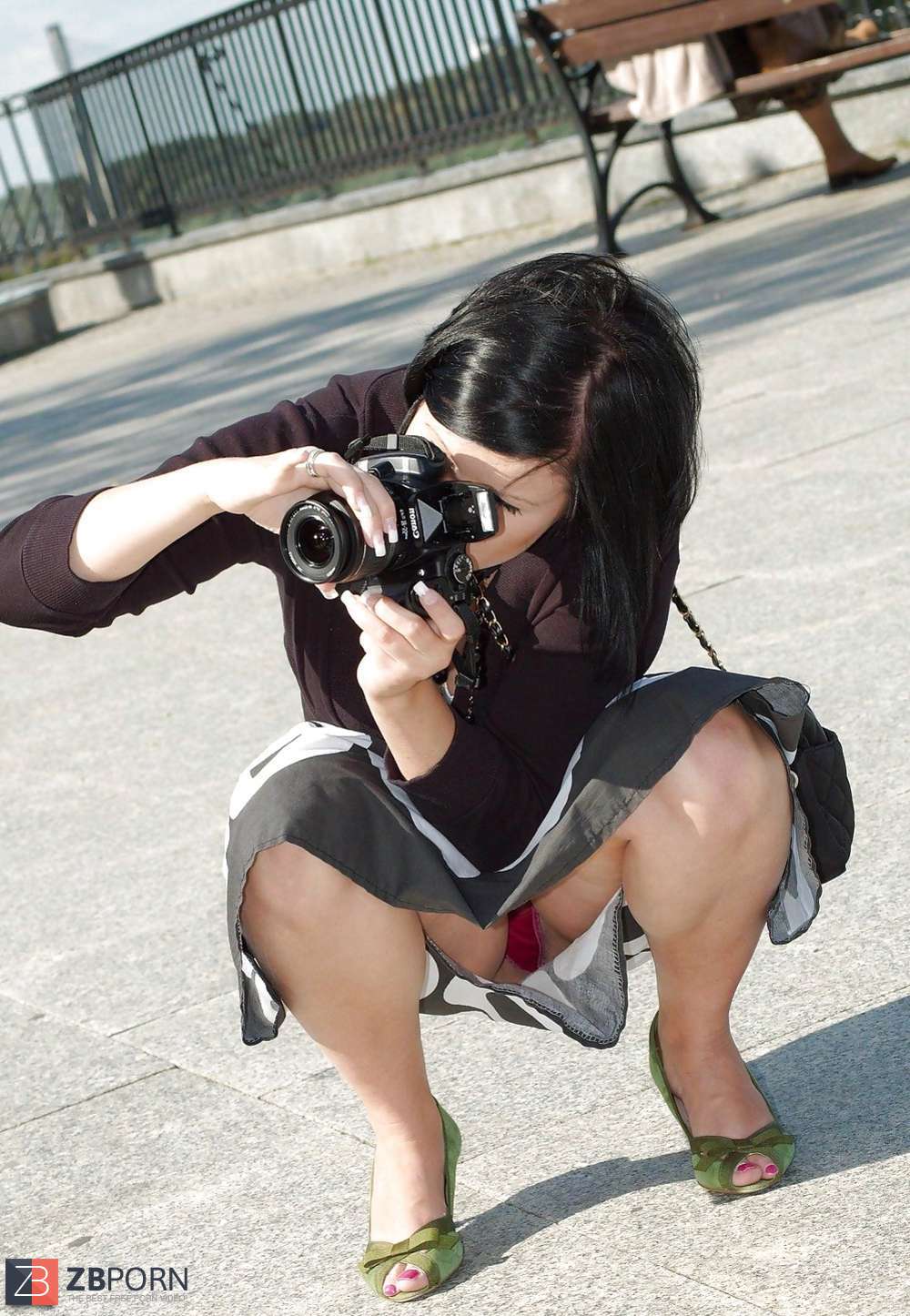 Колготки и чулки - Апскирт фотогалерея - upskirt, частное фото под юбкой, подглядывание под юбку