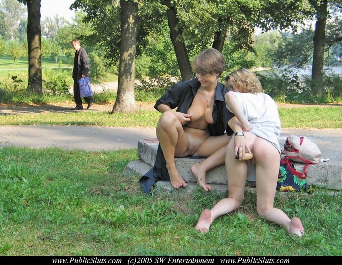 Русское порно на улице при людях (78 фото)